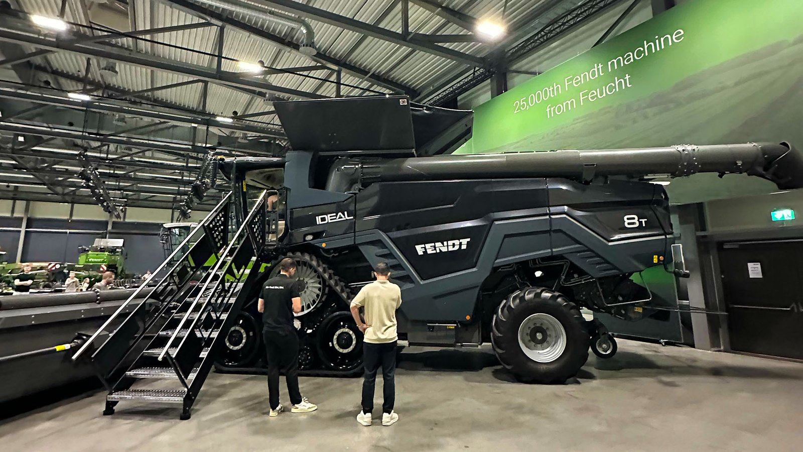 Vorschaubild: Bauen wir den krassesten Traktor der Welt? – Zu Besuch bei Fendt